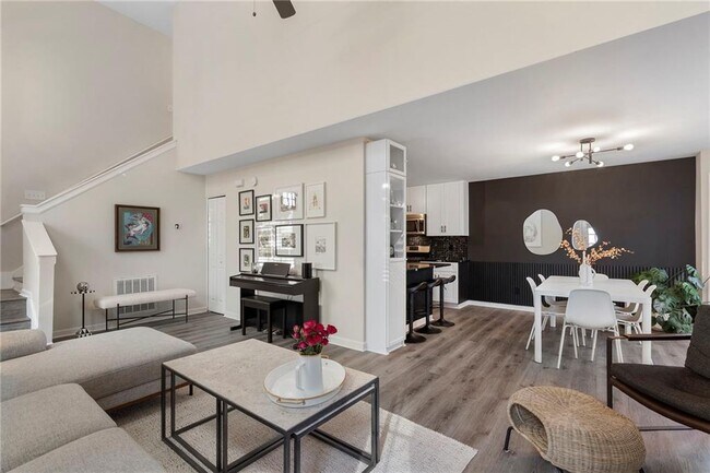 Building Photo - 3572 Avensong Village Cir