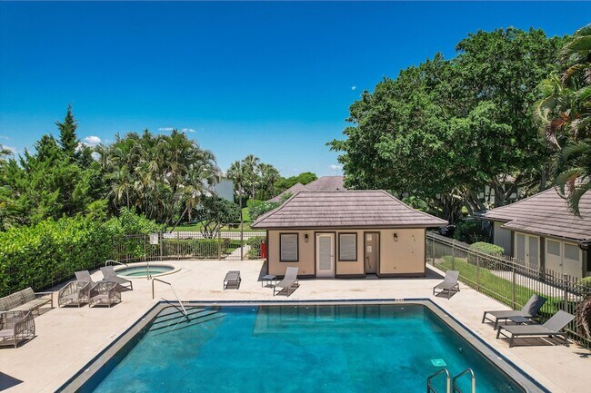 Building Photo - 2835 Polo Island Dr