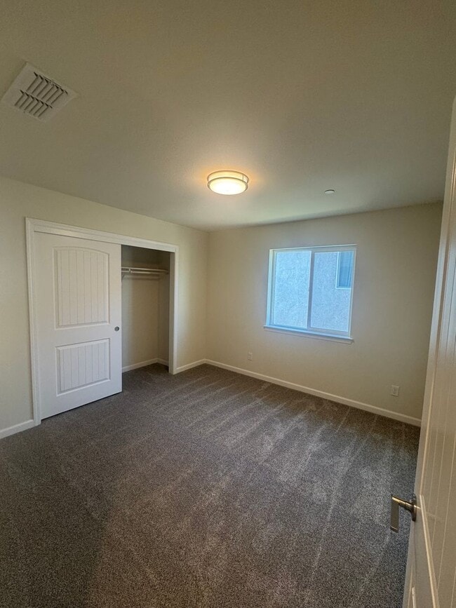 Building Photo - 842 Mission De Oro Dr