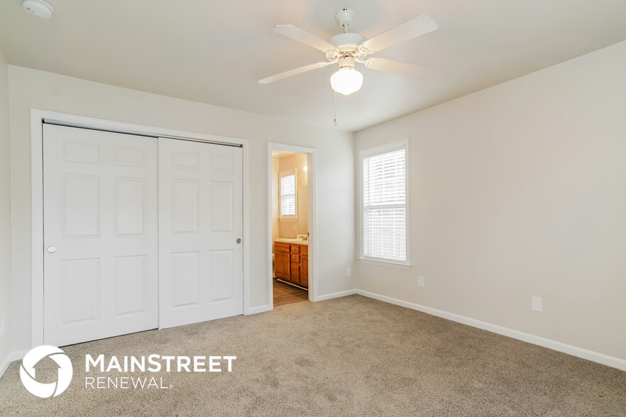 Building Photo - 160 Cedarhurst Ln