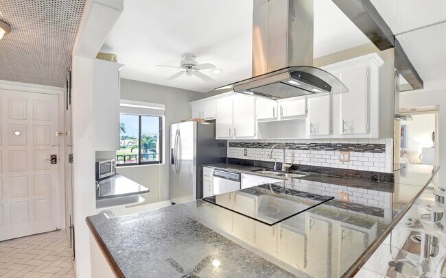 Building Photo - 4070 Tivoli Ct