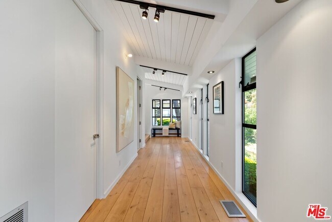 Building Photo - 23701 Harbor Vista Dr