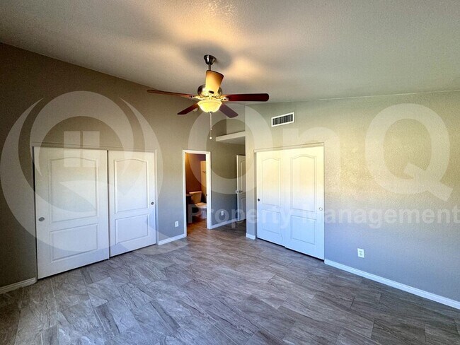 Building Photo - 2084 W Cholla Estate Dr