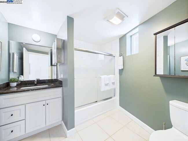 Building Photo - 485 W MacArthur Blvd