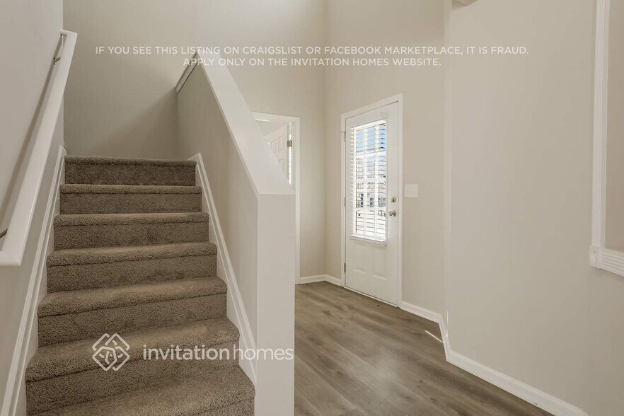 Building Photo - 76 Laurelton Cir