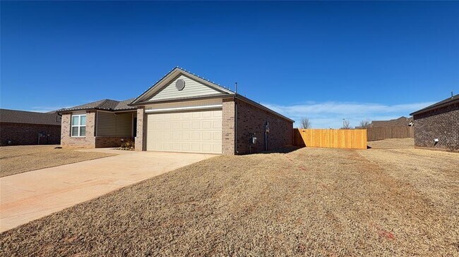 Building Photo - 21097 River Mist Dr