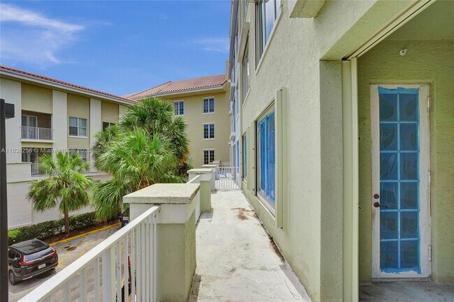 Building Photo - 1200 Town Center Dr