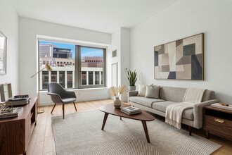 Building Photo - 75 Wall St