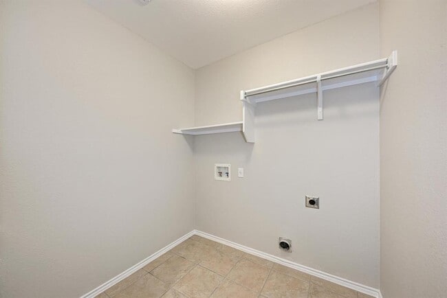 Building Photo - 2308 John Tee Dr