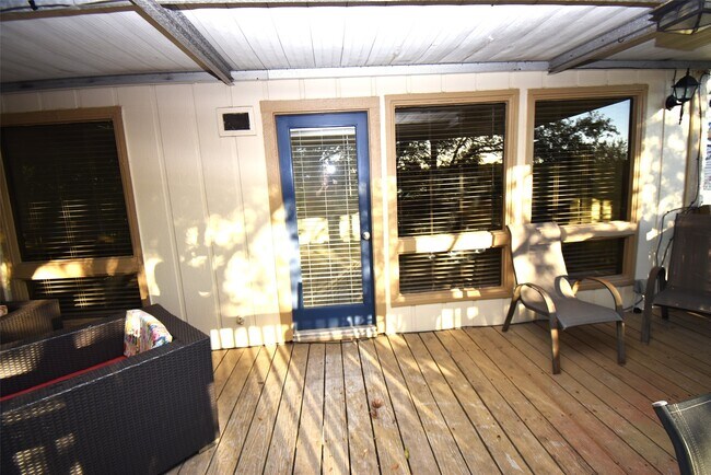 Building Photo - 82 Harbor Ln