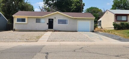 Building Photo - ALL PROSPECTIVE TENANTS MUST SUBMIT A ON L...