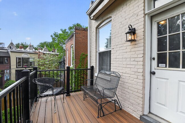 Building Photo - 1319 Massachusetts Ave SE