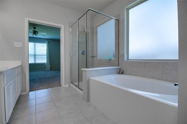 Building Photo - 2511 Sandbar Shark Ct
