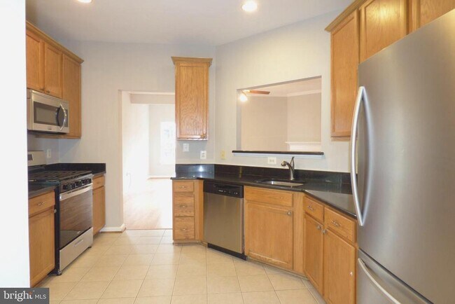 Building Photo - 552 Sparkleberry Terrace NE