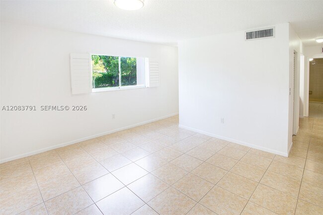 Building Photo - 14378 SW 96th Terrace