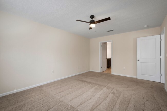 Building Photo - ***COMING SOON*** 4/3 with Bonus Room in C...