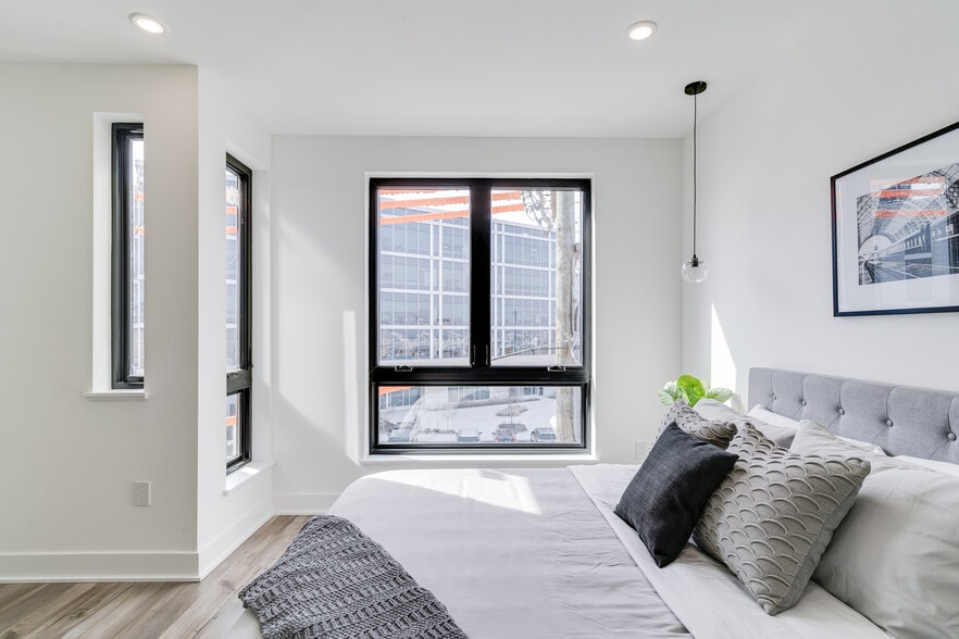 Building Photo - 2603 E Boston St