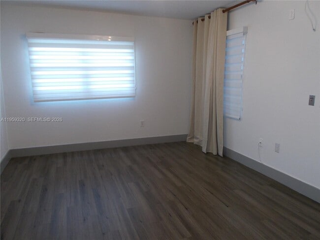 Building Photo - 701 SW 141st Ave