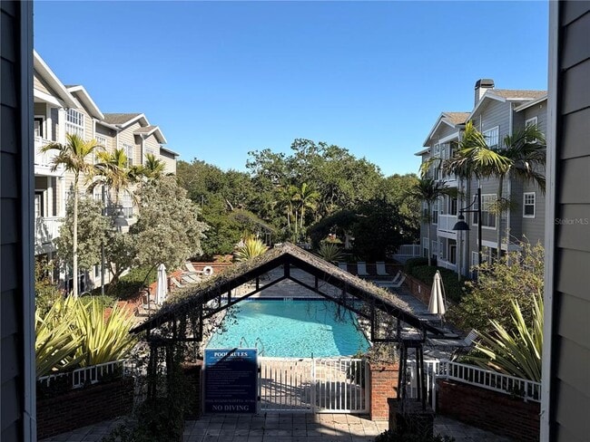 Building Photo - 800 S Dakota Ave