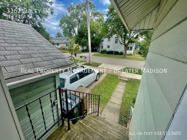 Building Photo - 3162 Daley Dr