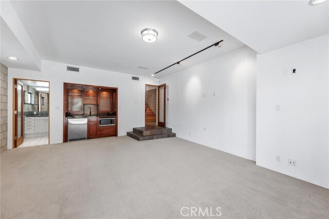 Building Photo - 129 20th St