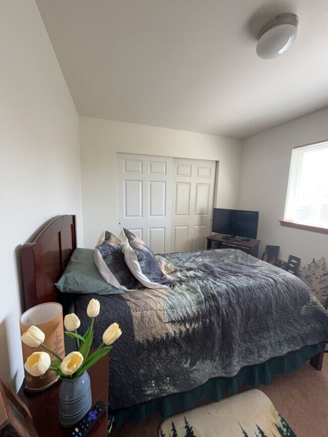 Building Photo - Spacious 3bd in Lake Stevens