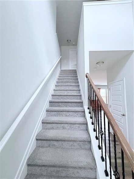 Building Photo - 409 McGinnis Cir