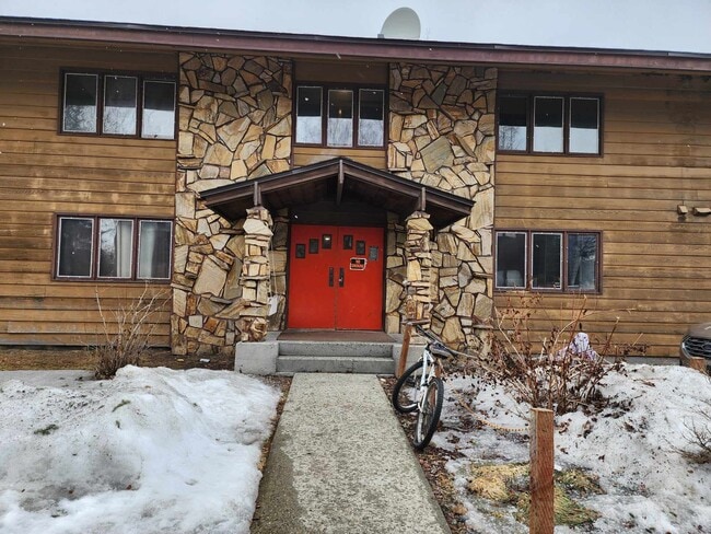 Building Photo - 405 Slater St