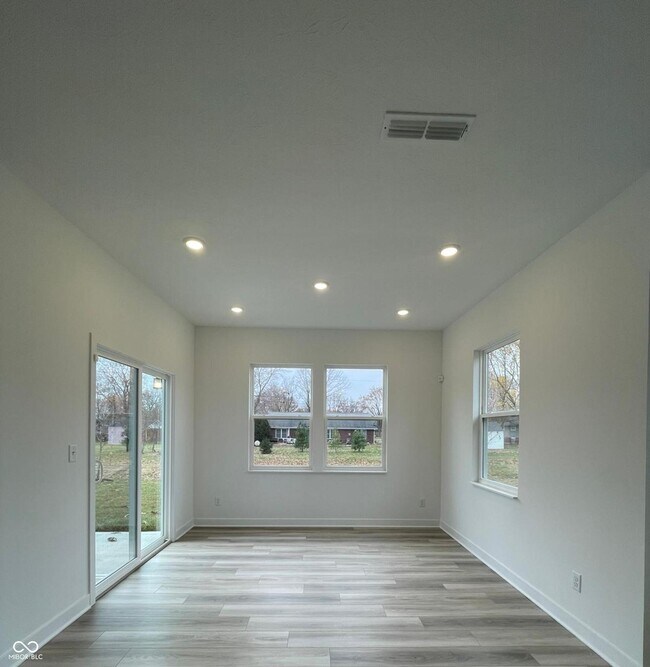 Building Photo - 6852 Orchard Run Cir