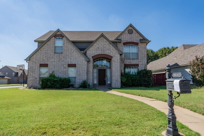 Primary Photo - Beautiful 4 Bed 2.5 Bath Rental in Tulsa!