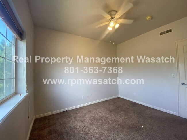 Building Photo - 1255 Wolf Hollow Ln