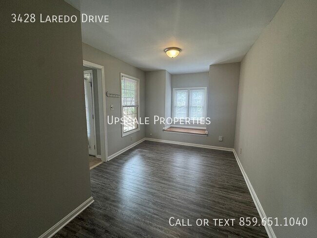 Building Photo - 3428 Laredo Dr