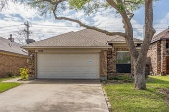 Building Photo - 1306 Daffodil Ln