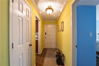 Building Photo - 2618 Stoney Creek Rd SE