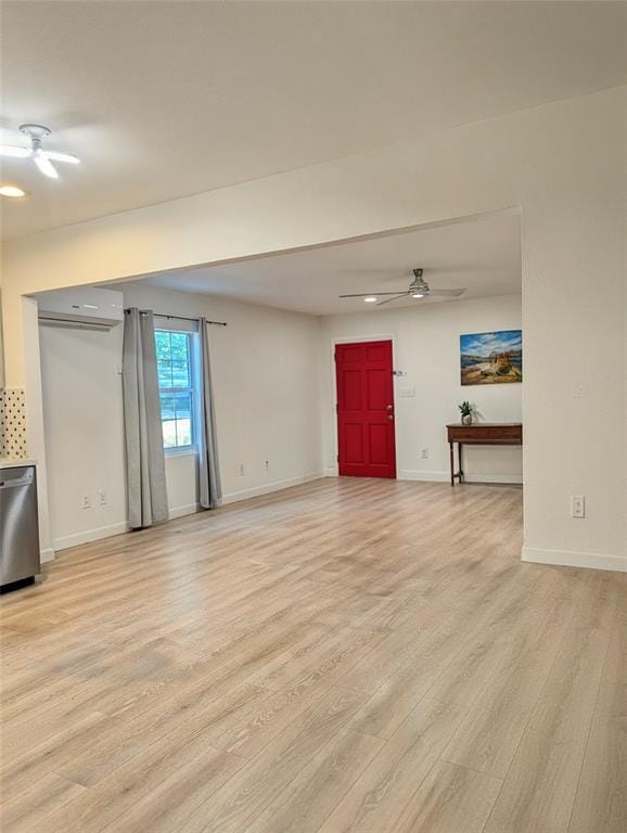 Building Photo - 10801 W Lakeview Dr