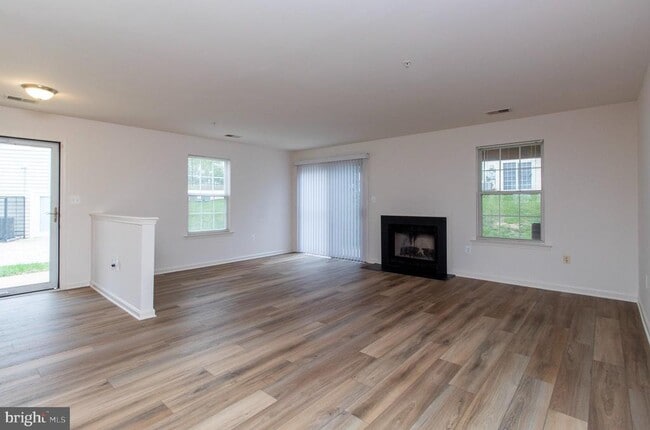Building Photo - 4145 Apple Orchard Ct