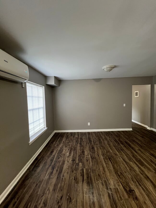 Building Photo - 6299 Teletha Ln