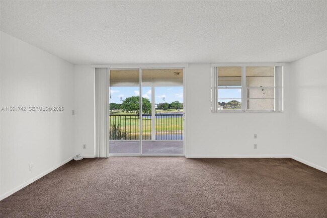 Building Photo - 3100 W Rolling Hills Cir