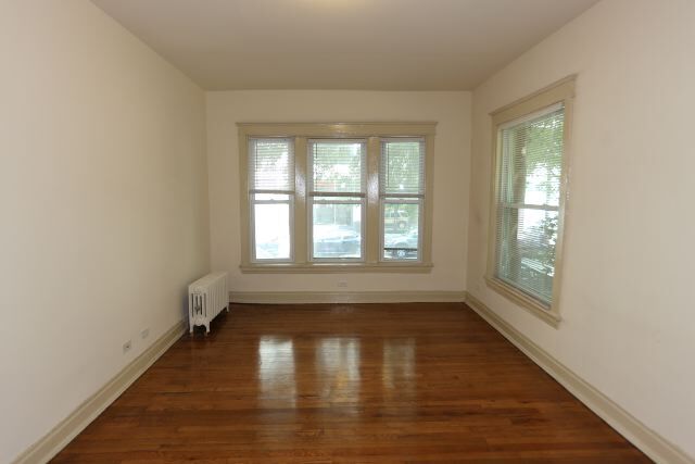 Building Photo - 4716 N Racine Ave