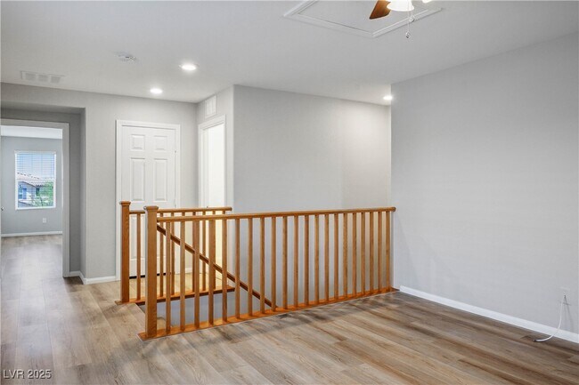 Building Photo - 9136 Cocowoods Pl