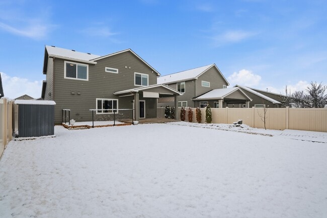 Building Photo - 2067 W Alsea Ave