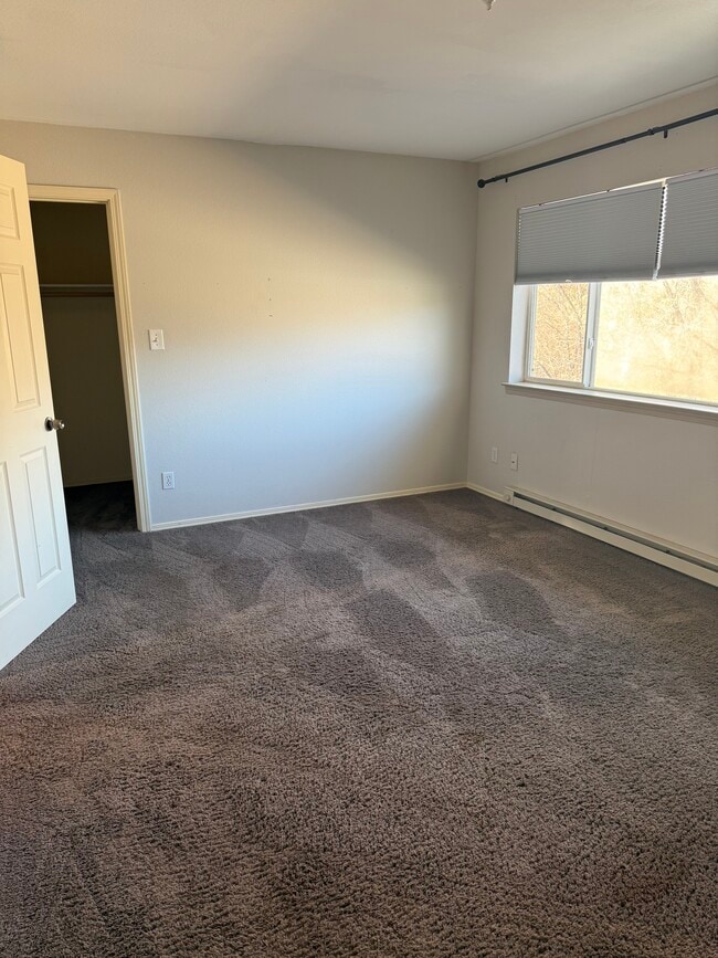 Building Photo - 2951 Richard Dr