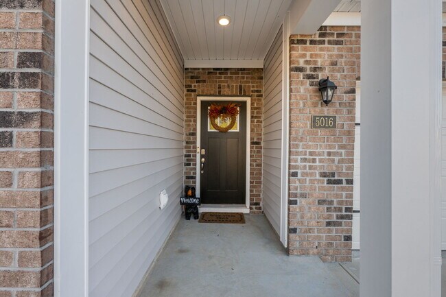 Building Photo - 5016 Cinnamon Run