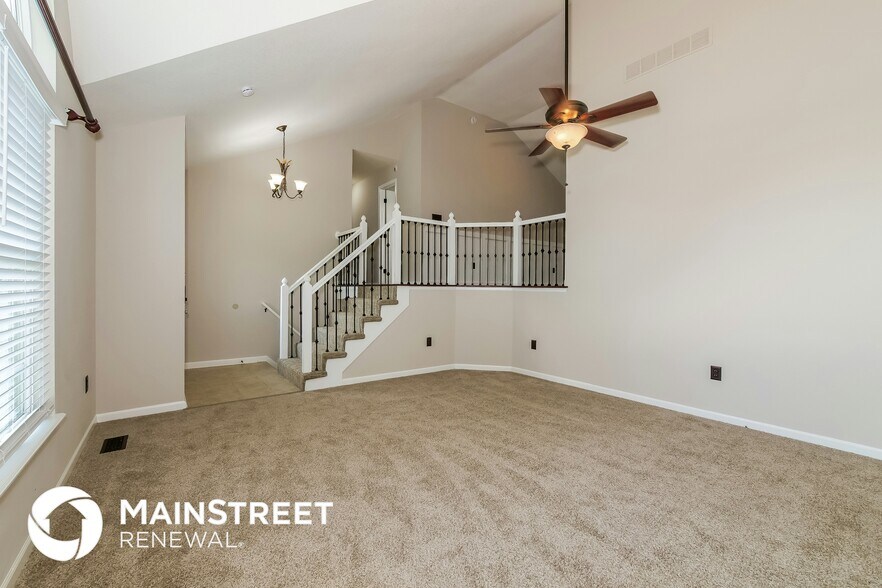 Building Photo - 1500 NE Whitestone Dr