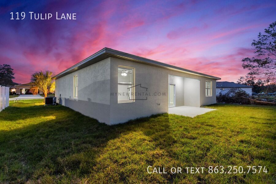 Building Photo - 119 Tulip Ln