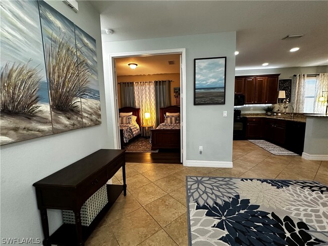 Building Photo - 10547 Carolina Willow Dr