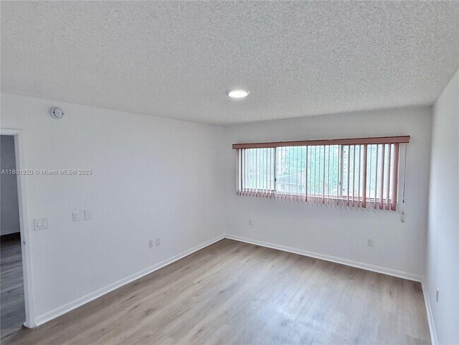 Building Photo - 12650 SW 15th St