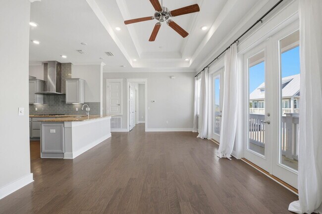 Building Photo - 26 E Pine Lands Lp
