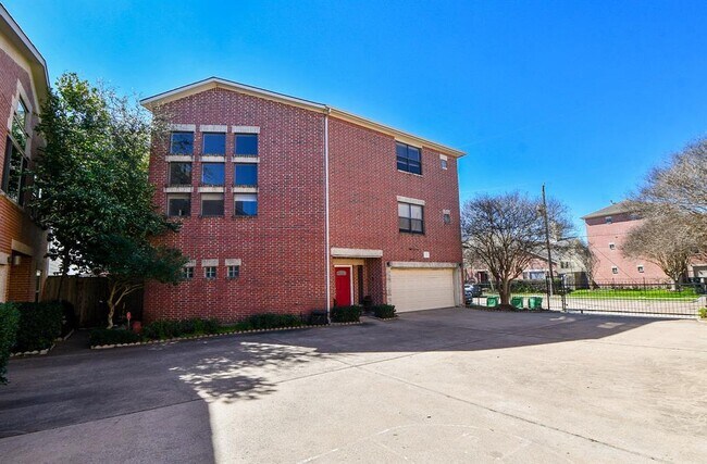 Building Photo - 9711 Marlive Ln