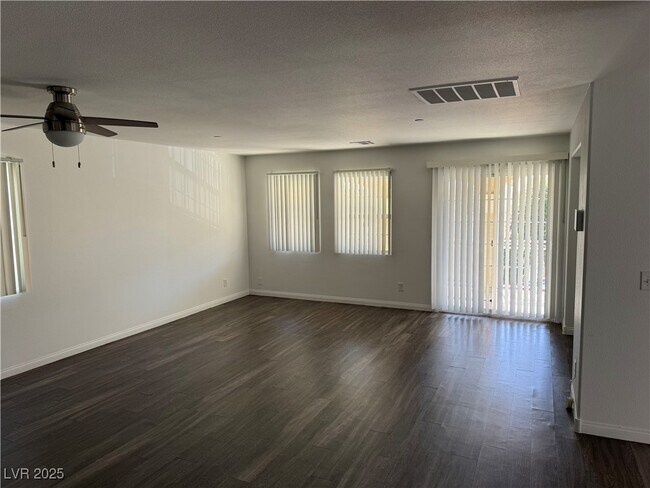 Building Photo - 10556 Gibbous Moon Dr